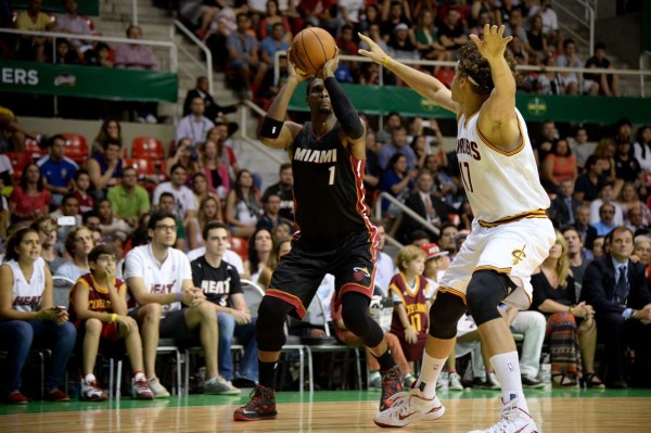 占据头名位 占据头名位