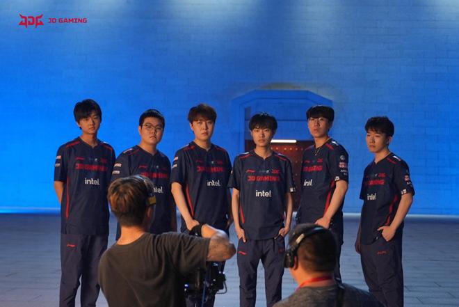 随后先手秒 随后先手秒